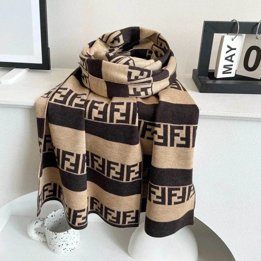 Fendi Iconic FF Logo Knit Scarf Beige & Black