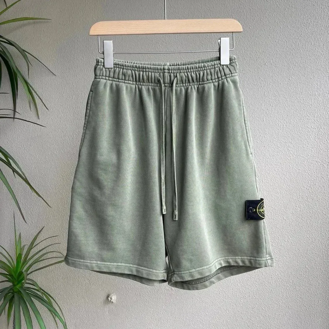 Stone Island 68-15 Olive Green Shorts