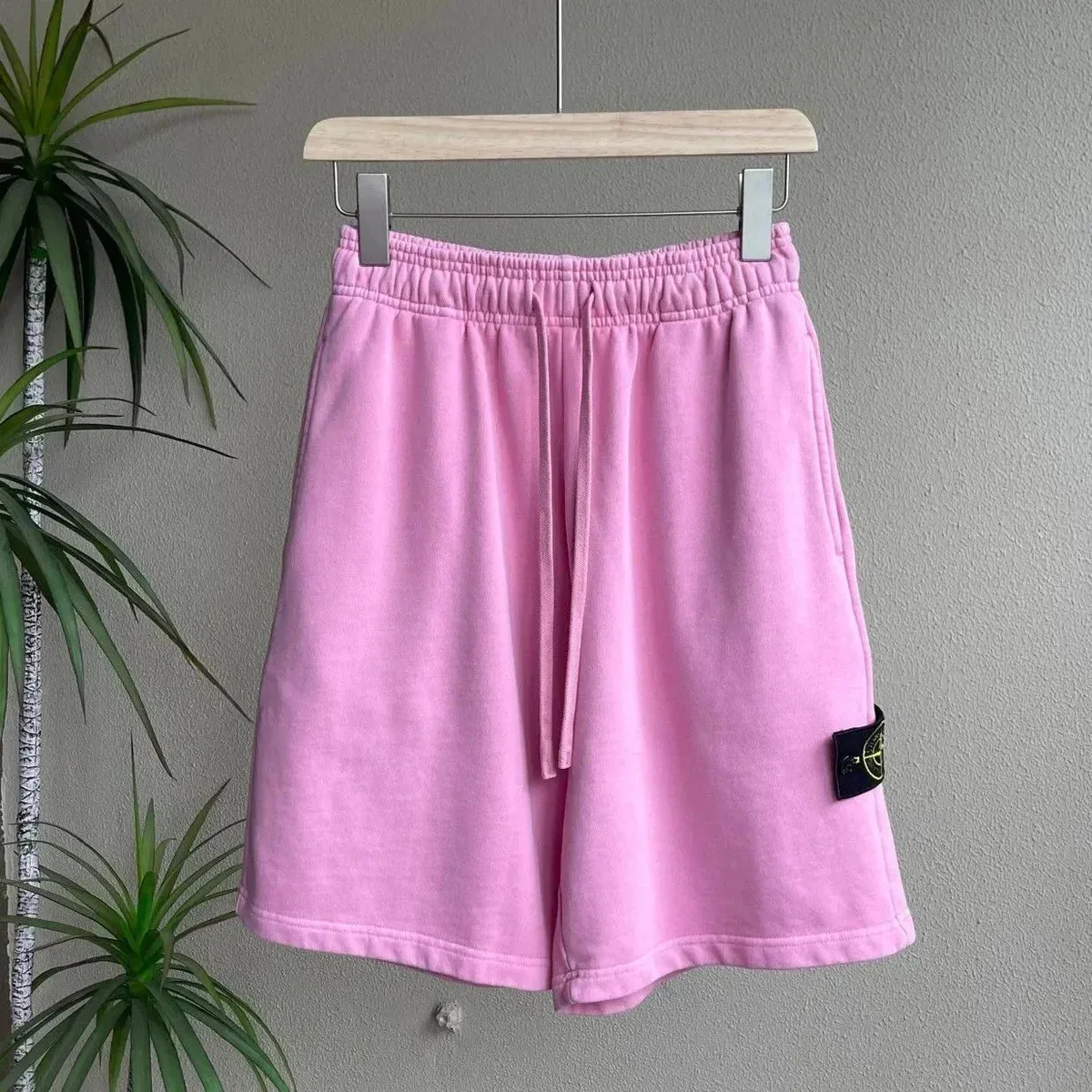 Stone Island 68-15 Pink Solid Shorts