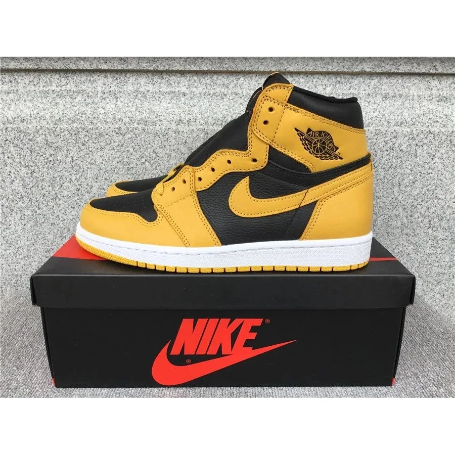Nike Air Jordan 1 High Sail/University Red Sneakers
