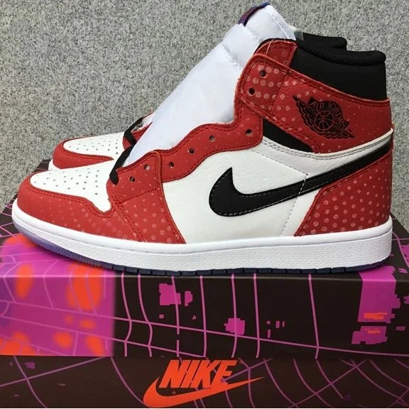 Nike Air Jordan 1 Chicago Red White Sneakers