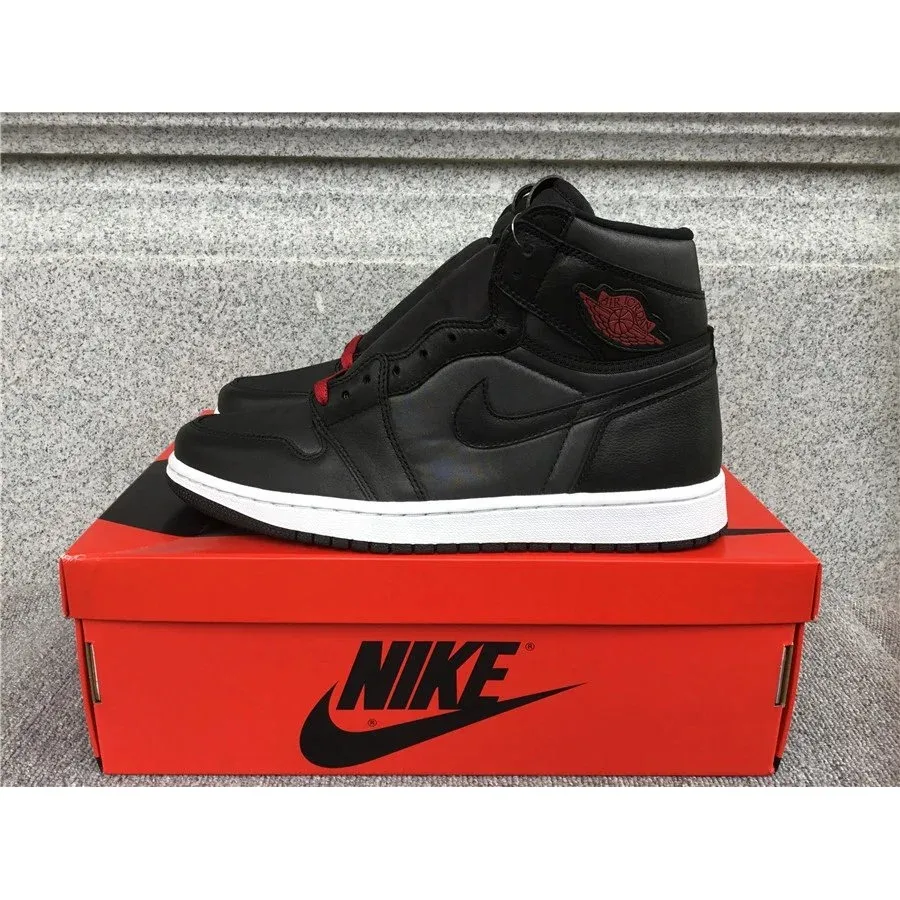 Nike Air Jordan 1 Black/Red Sneakers