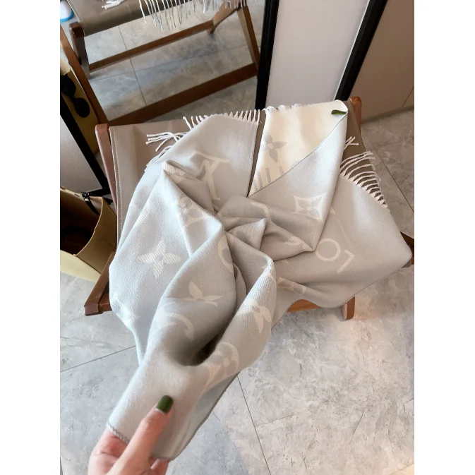 Louis Vuitton Monogram Scarf C-2 White
