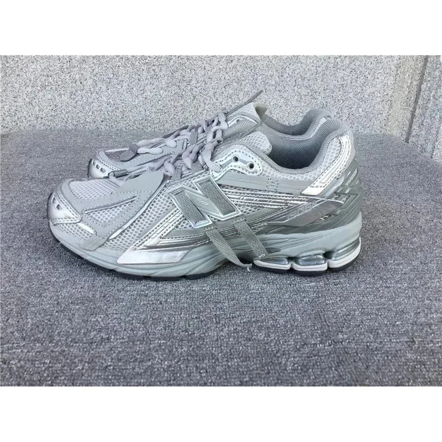 New Balance 1906R Silver Grey Sneakers