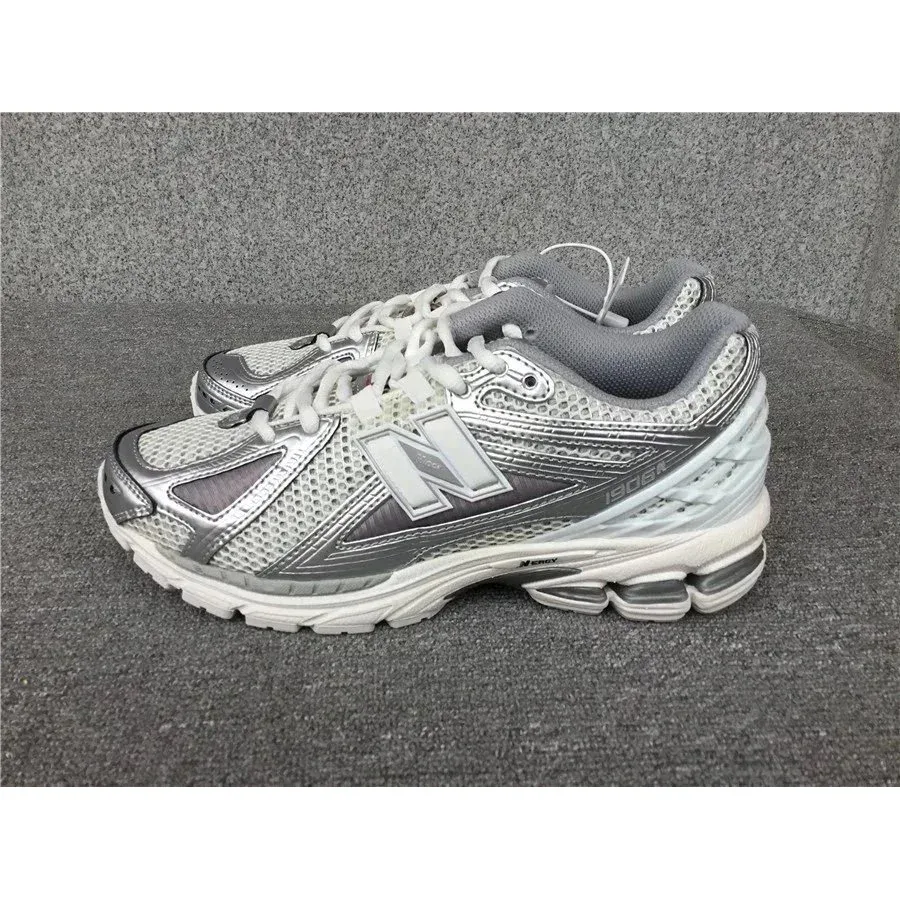 New Balance 1906R Silver/White Sneakers