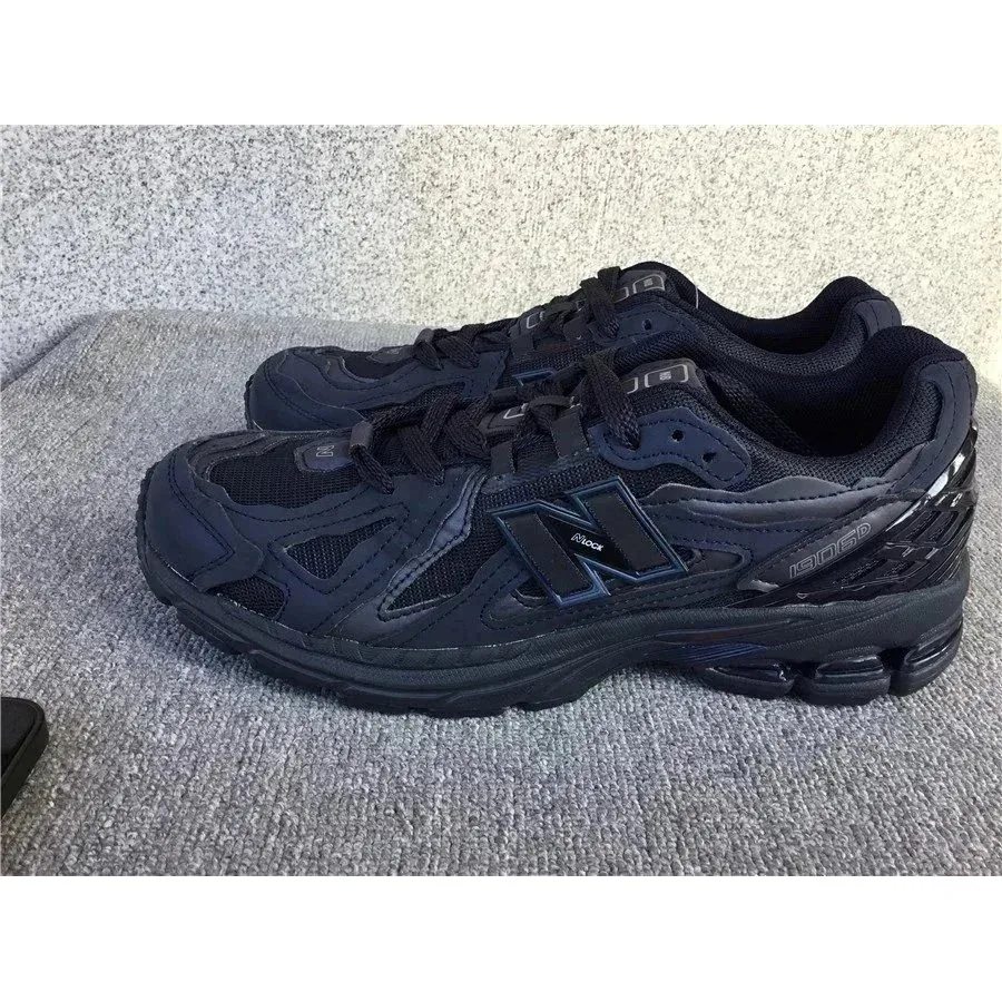 New Balance 1906D Black Sneakers