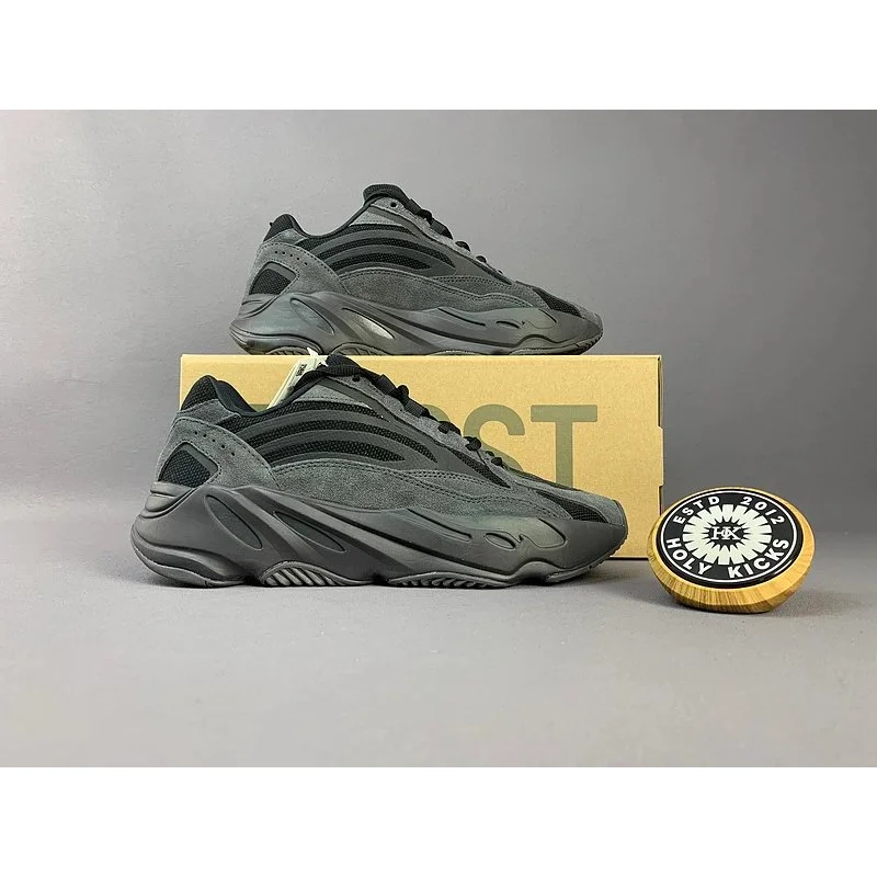 Adidas Adidas Yeezy 700 Utility Black Sneakers Black - 1
