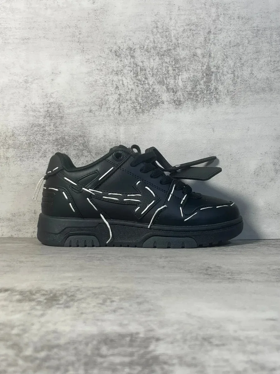 Off-White OW100 Black White Sneakers