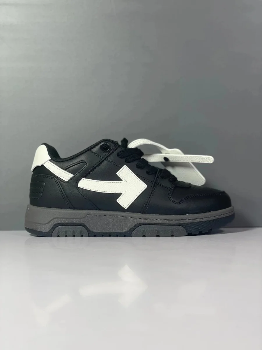 Off-White Off-White OW100 Arrow Black/White Sneakers Black - 1