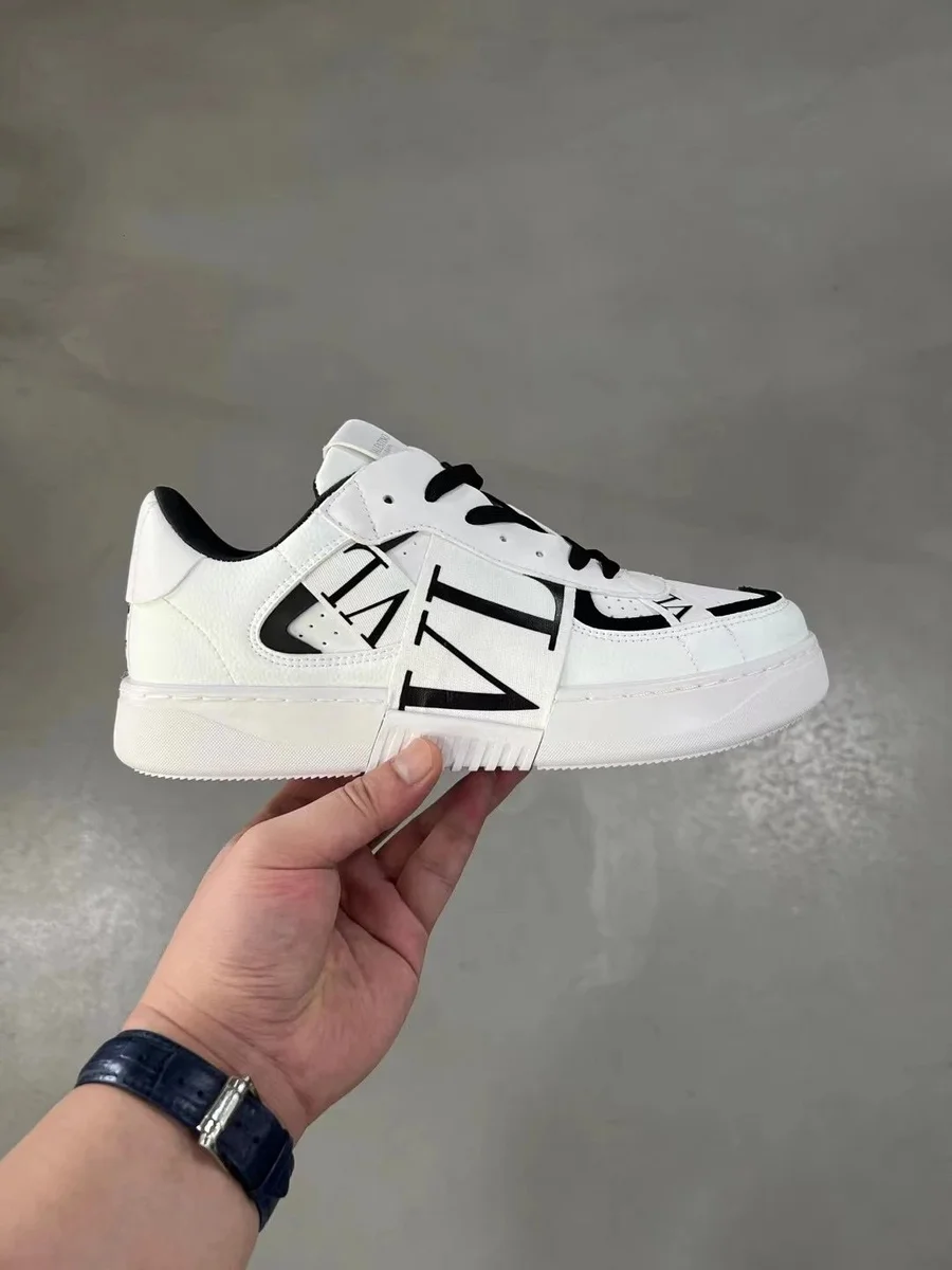 Valentino Rockstud White/Black Sneakers