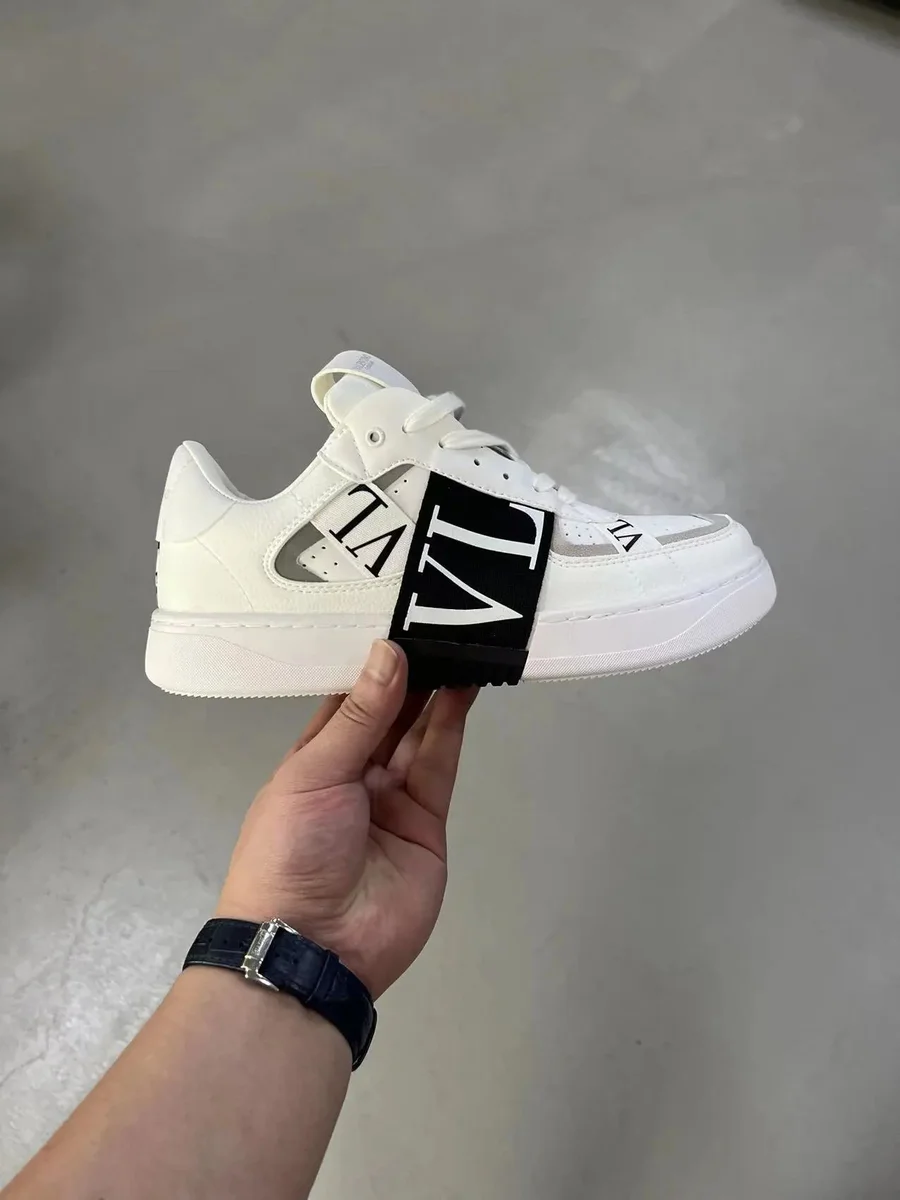Valentino Rockstud White/Black Sneakers