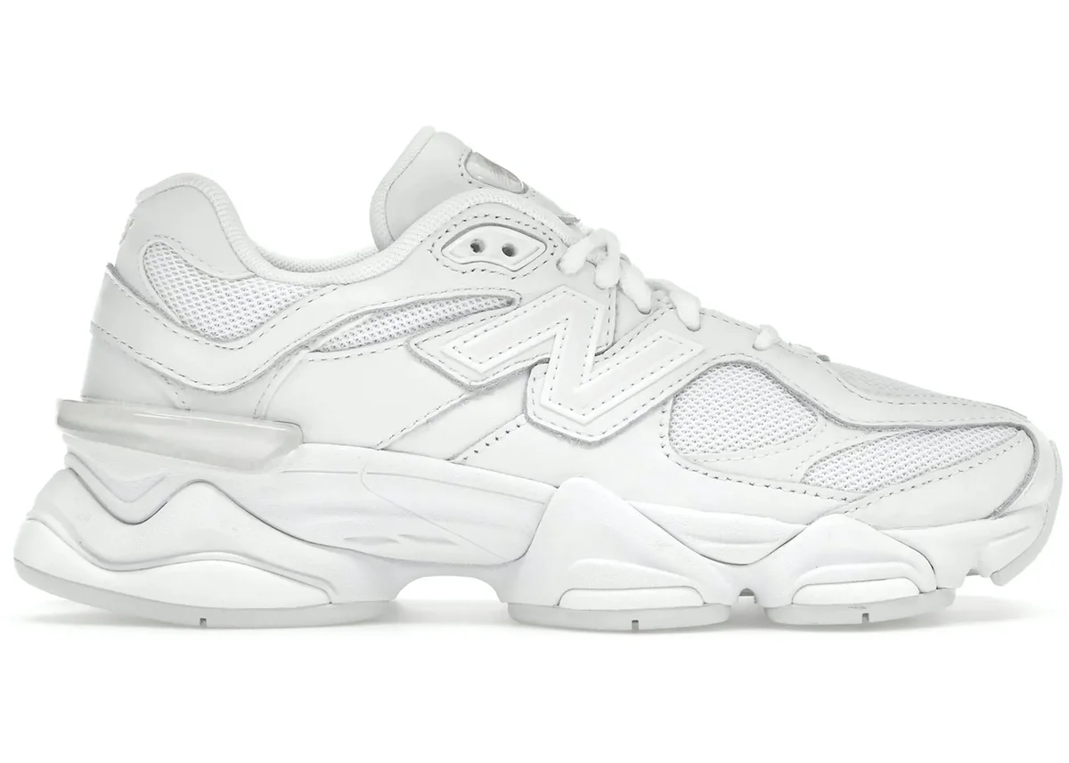 New Balance 900 MT1000 White Sneakers