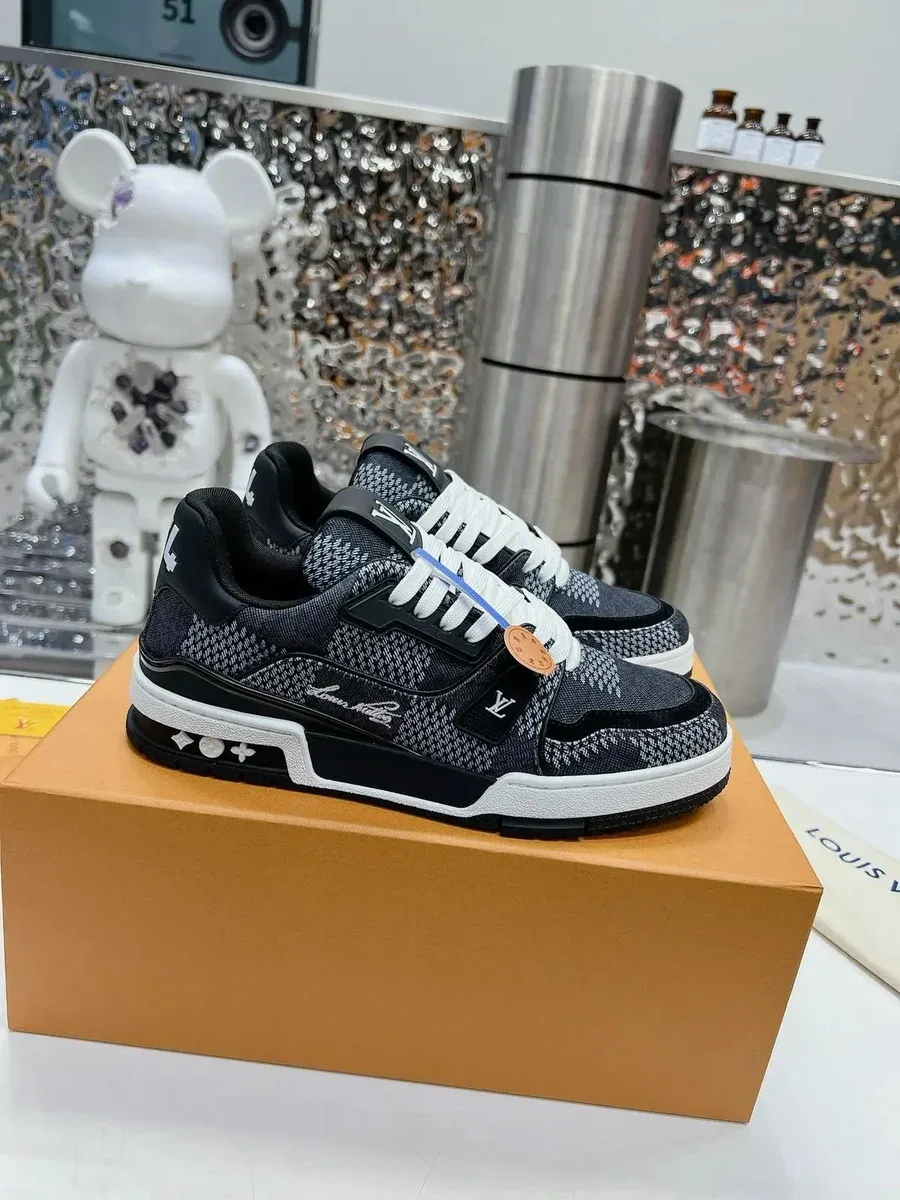 Louis Vuitton LV Trainer Black/White Sneakers