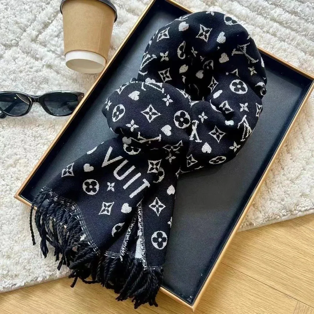 Louis Vuitton L字母黑色 Monogram Scarf