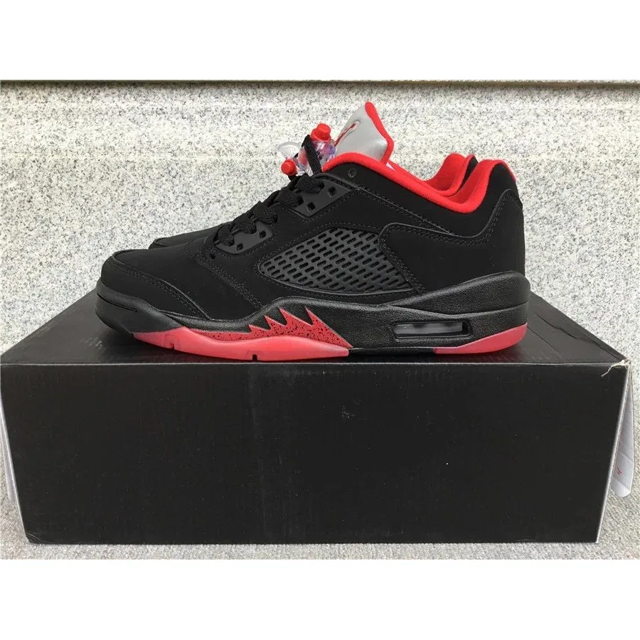 Air Jordan Air Jordan 5 Low '07 Black/Red Sneakers