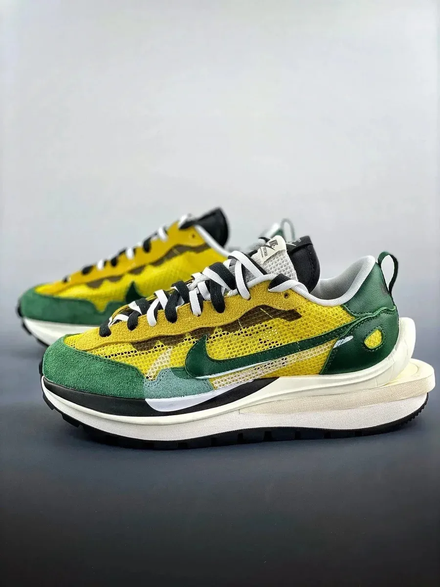 Nike Sacai X VaporWaffle BV116 Sneakers