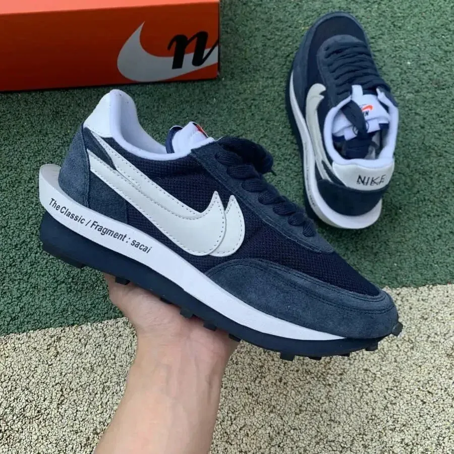 Nike The Classic / Fragment : sacai Navy/White Sneakers