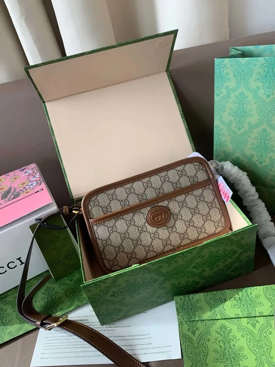 Gucci GG Supreme Small Shoulder Bag Camel/Beige