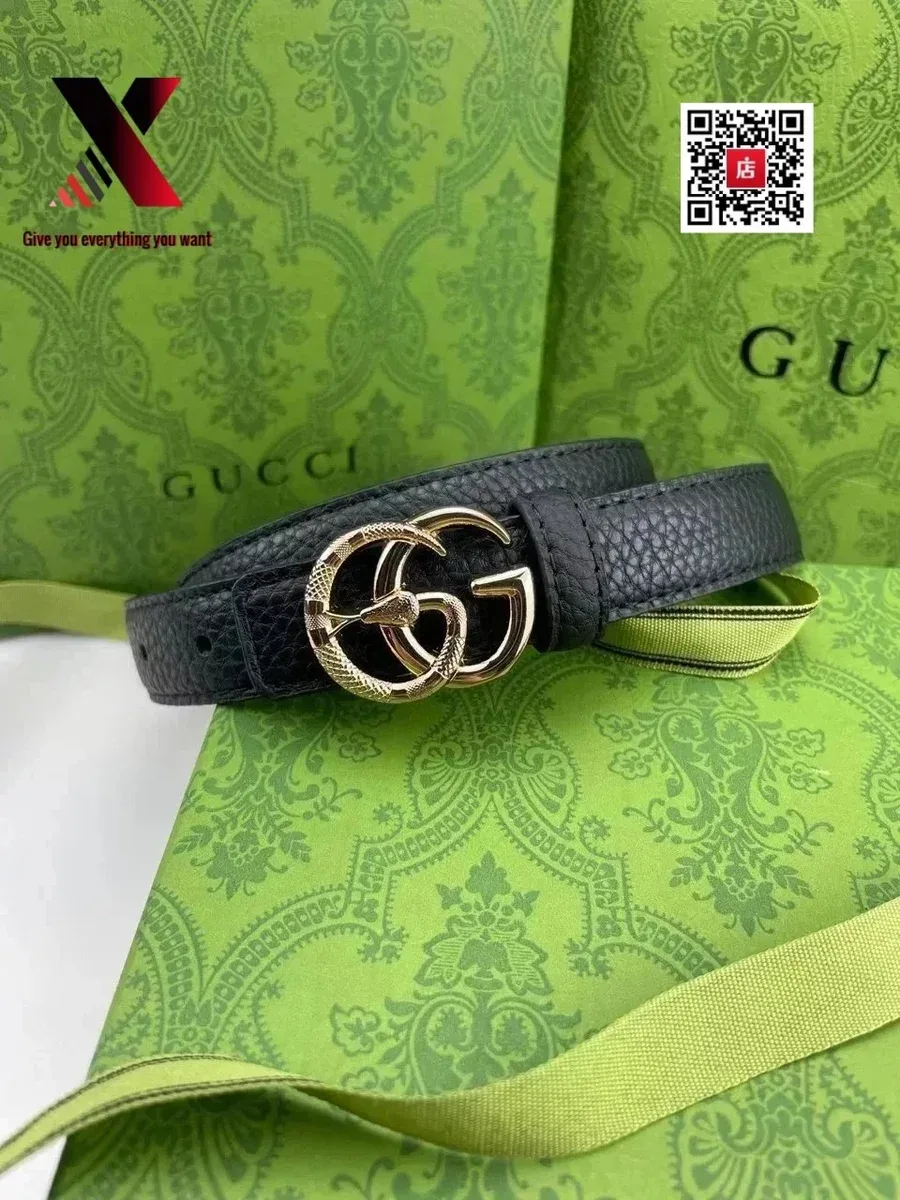 Gucci GG Snake Buckle Black Leather Belt