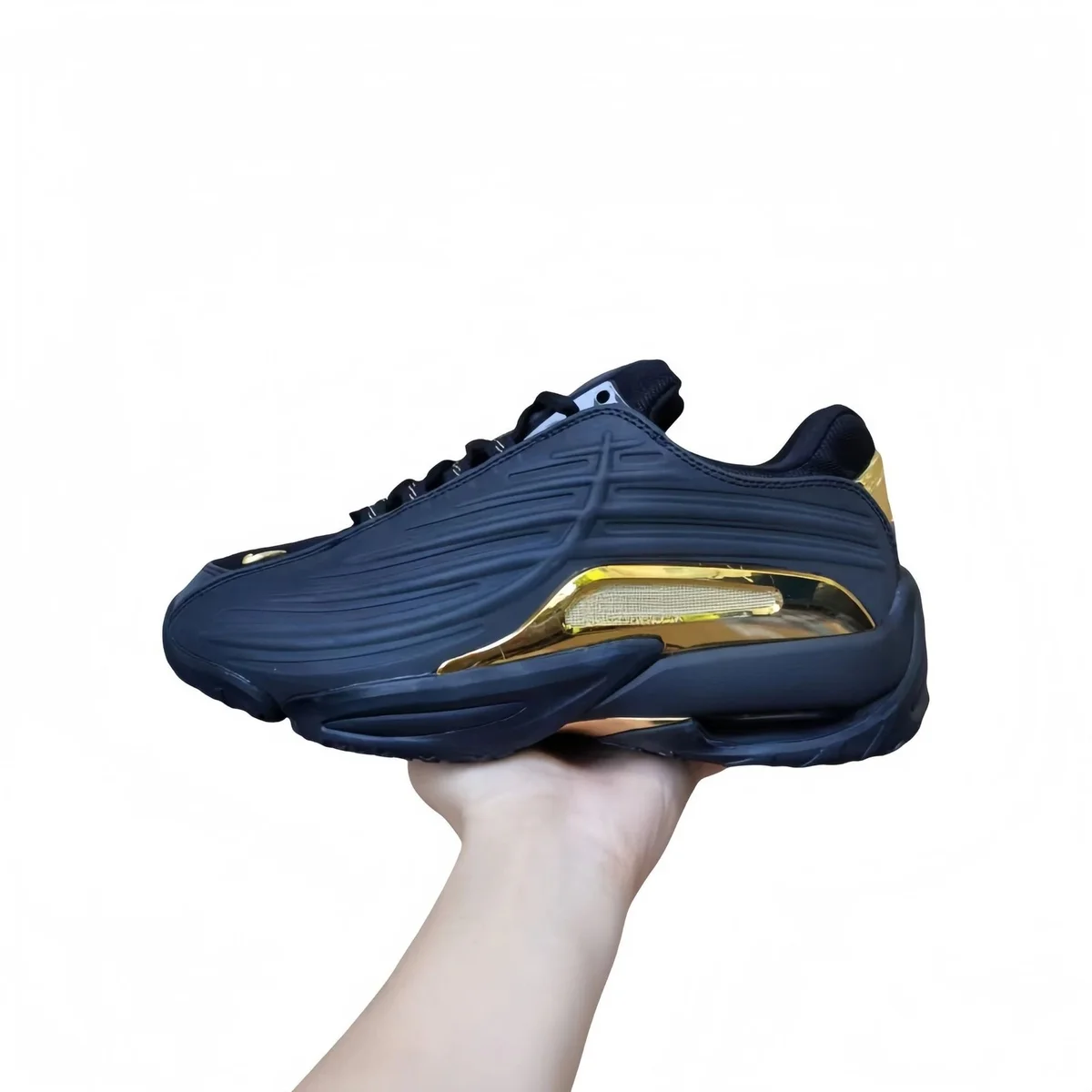 Unisex Black & Gold Sneakers BB-005