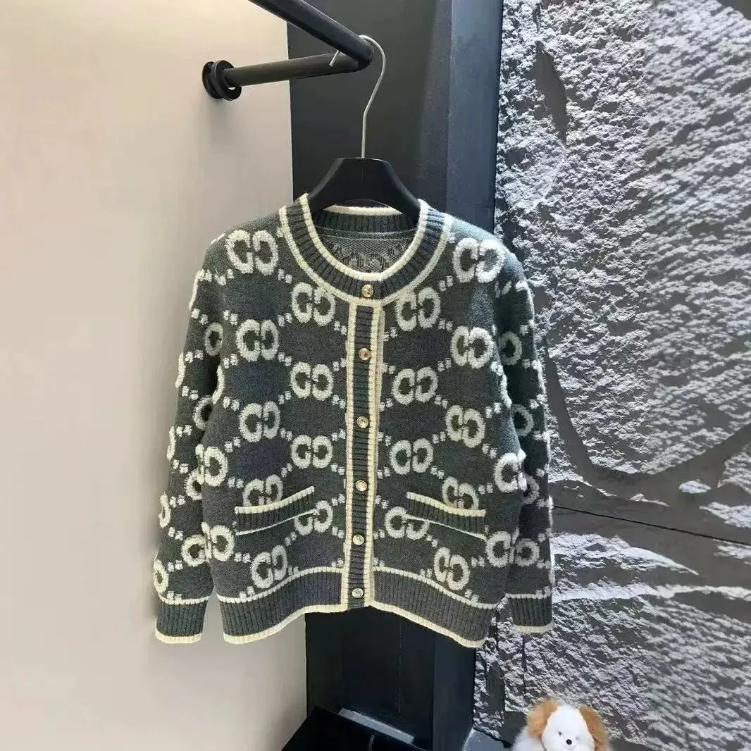 Gucci GG Monogram Cardigan in Grey/White