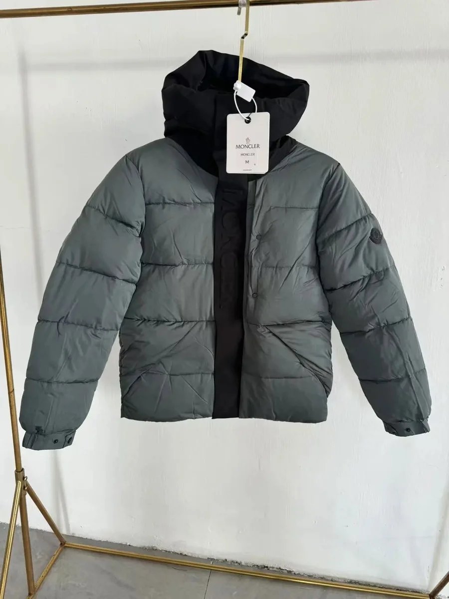 Moncler 13灰绿色 Puffer Jacket
