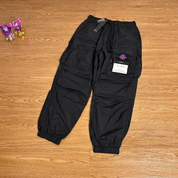 Stone Island 68-15 Black Cargo Pants