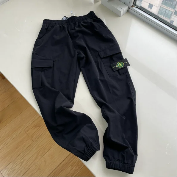 Stone Island 68-15 Black Cargo Pants