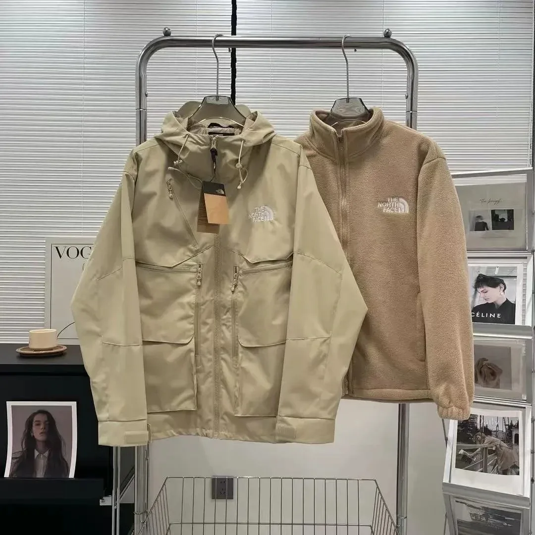 The North Face Nuptse 3卡其色 Parka & Fleece