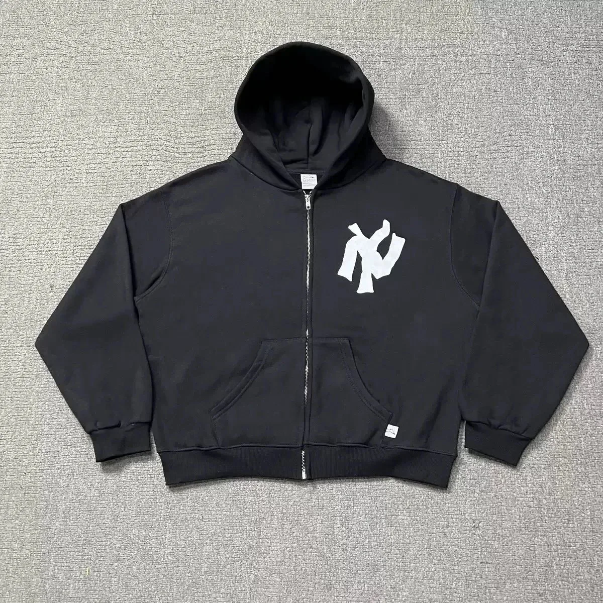 New York Yankees Black NY Logo Zip-Up Hoodie
