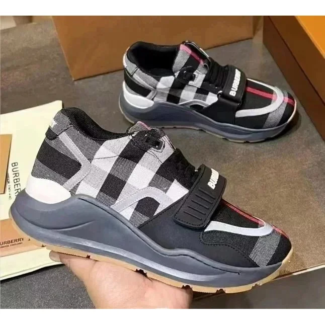 Burberry Check Design Sneakers Black/White Product Type