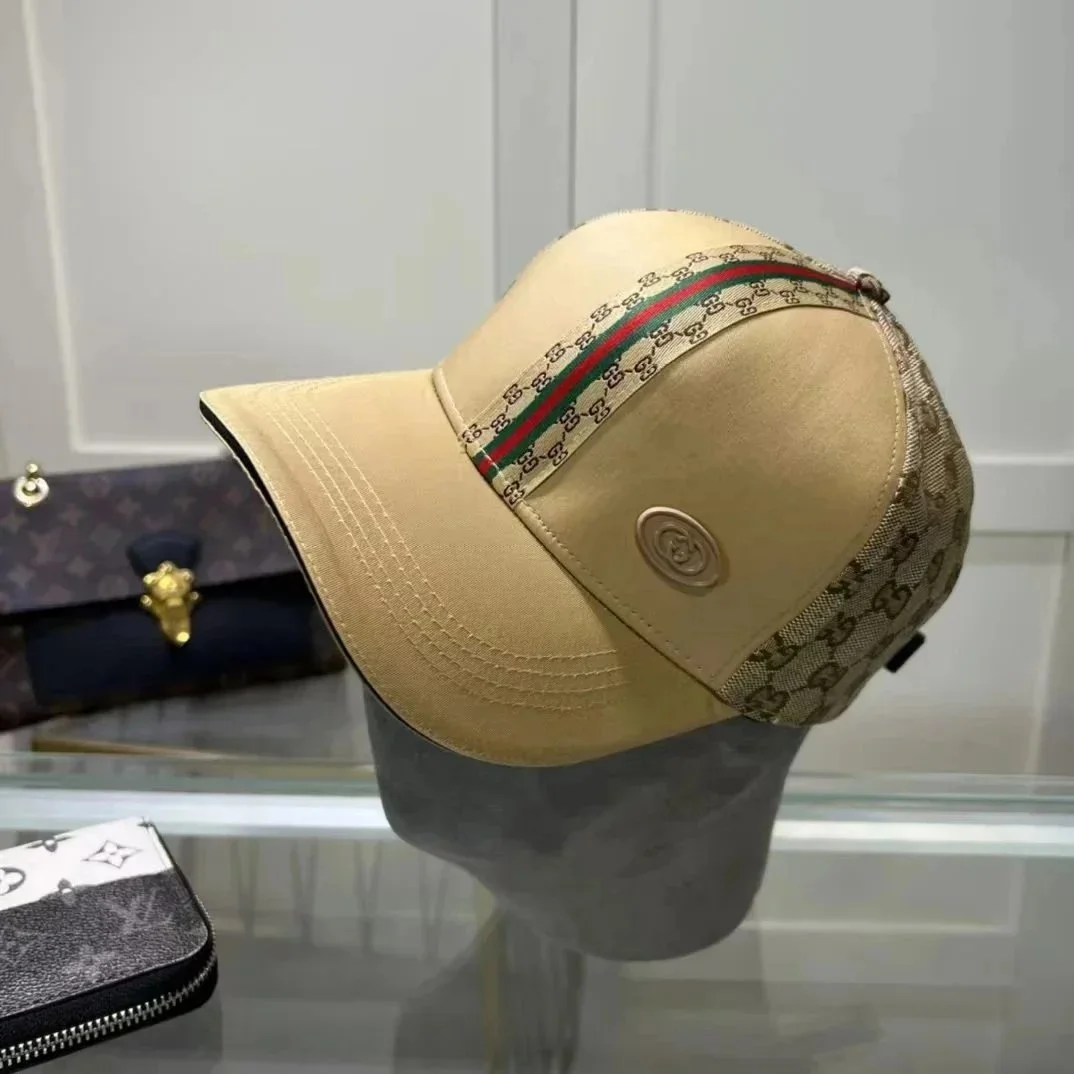 Gucci GG Supreme Beige Baseball Cap