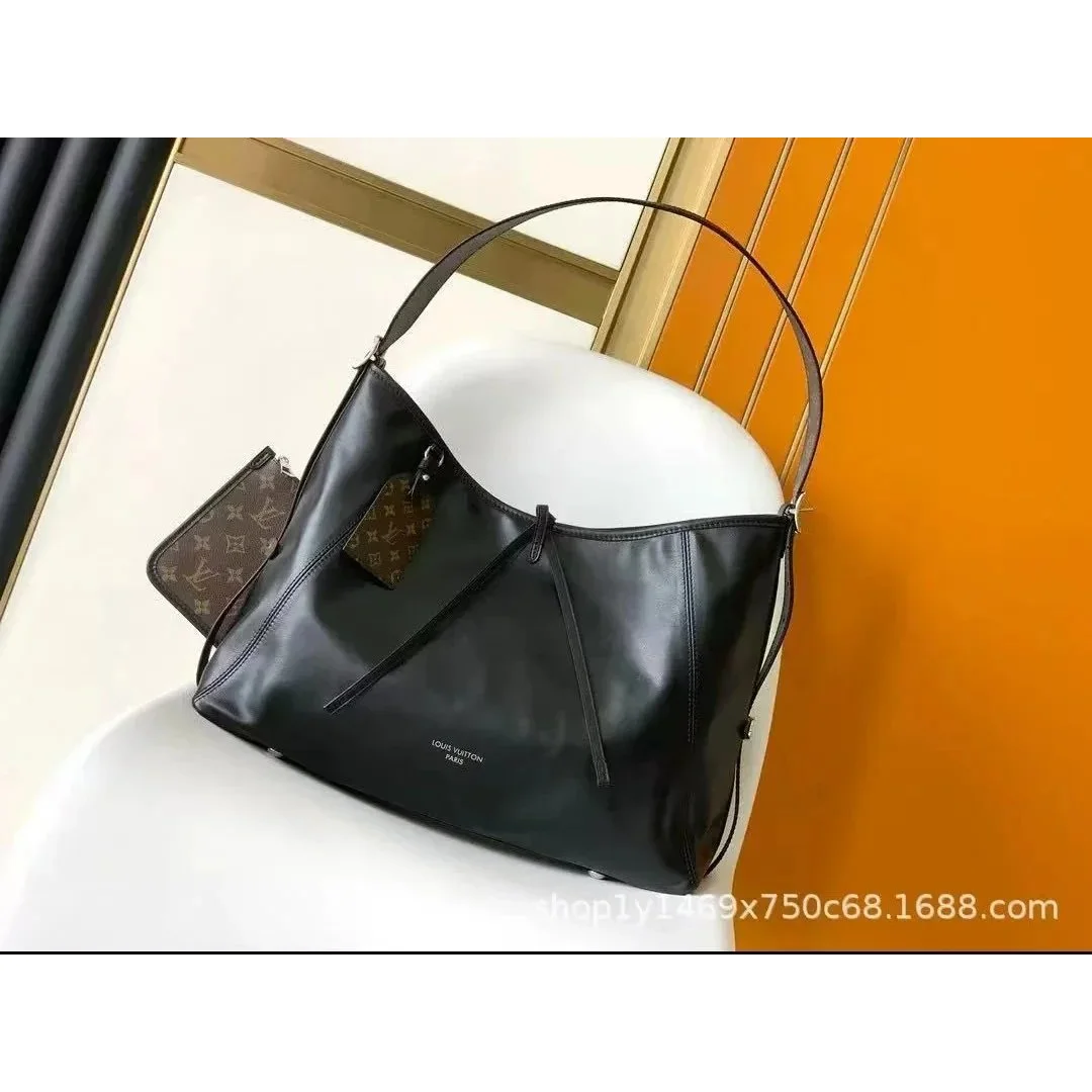 Louis Vuitton Neverfull Black Leather Handbag