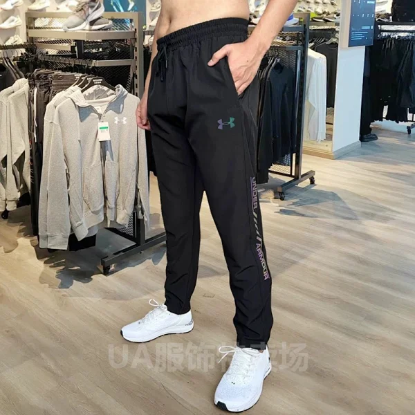 Under Armour Black Pants 3 Track Pants