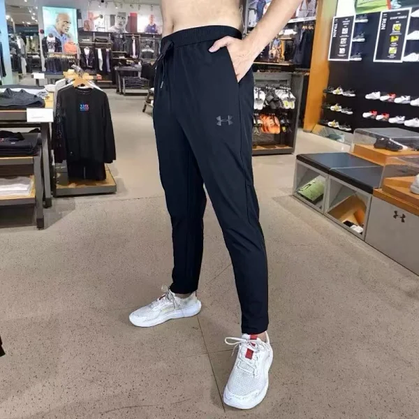 Under Armour Black Pants 4 Track Pants