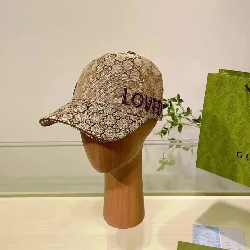 Gucci GG Supreme Beige LOVED Cap Headwear