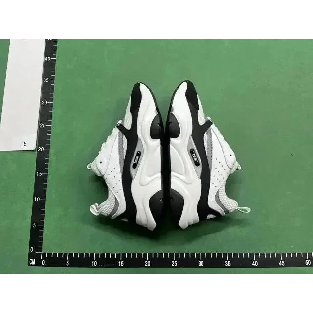 Nike Air Max 180 White/Black Sneakers