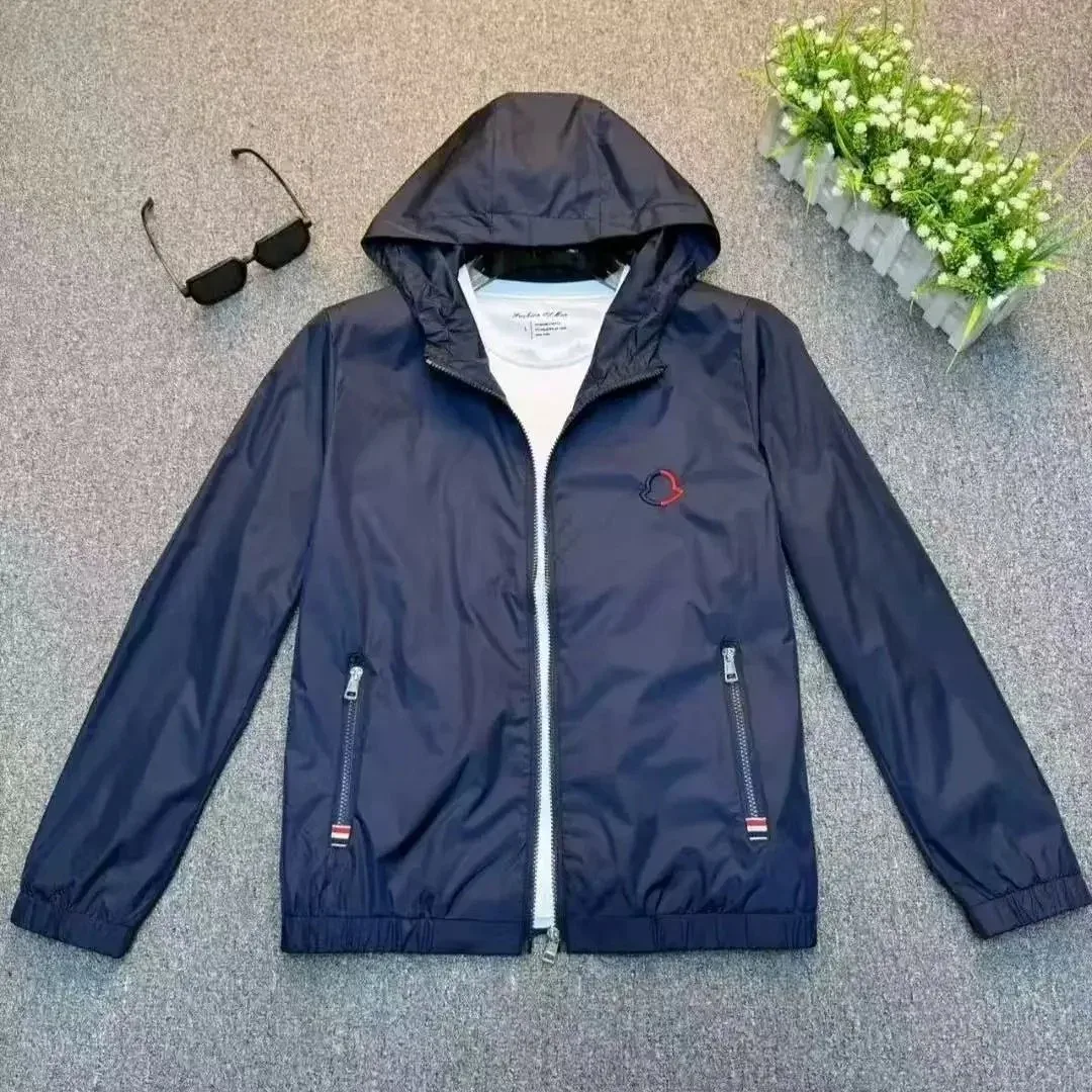 Moncler Maya藏青色轻便连帽夹克