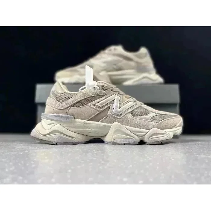 New Balance 900 Fresh Foam Beige Sneakers