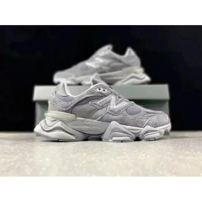 New Balance 900 '26' Grey Sneakers