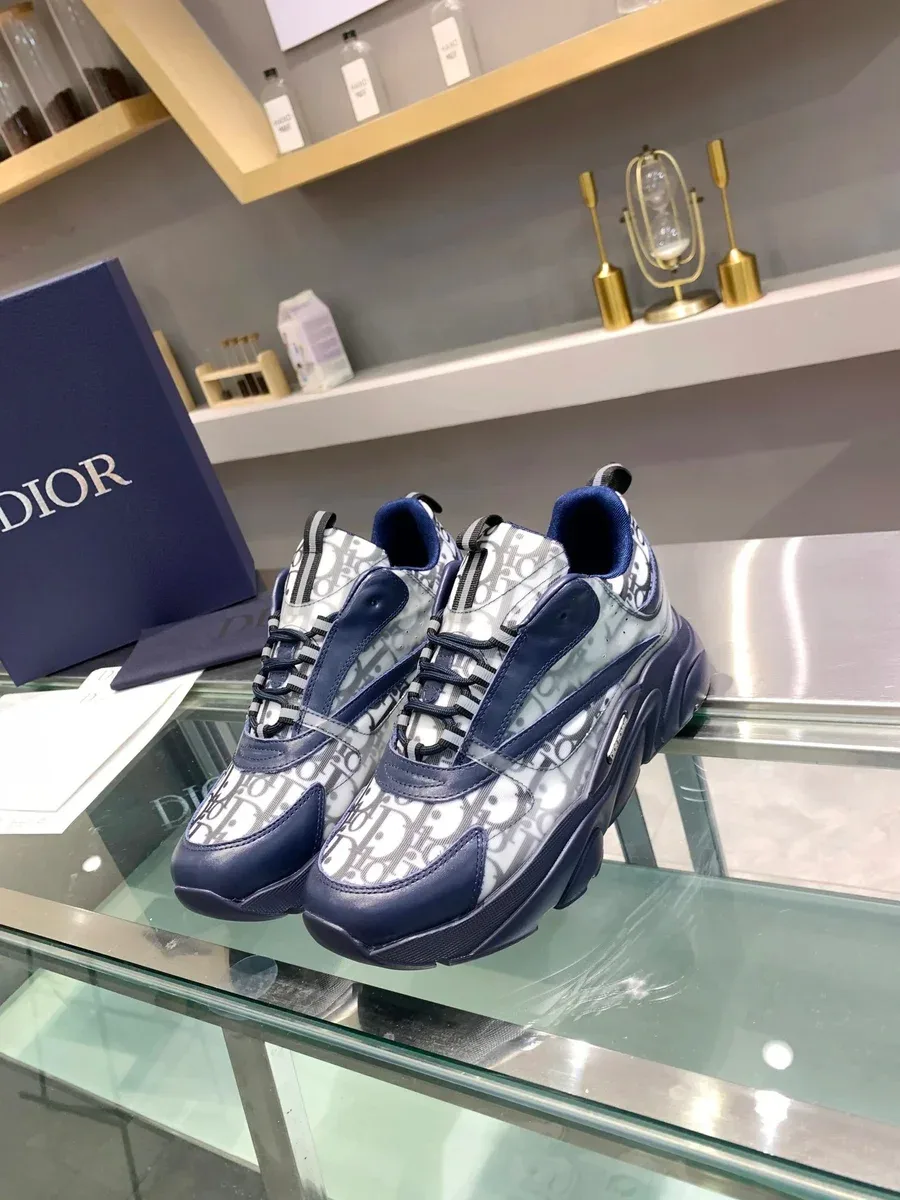 Dior Dior Book Tote Navy/White Sneakers