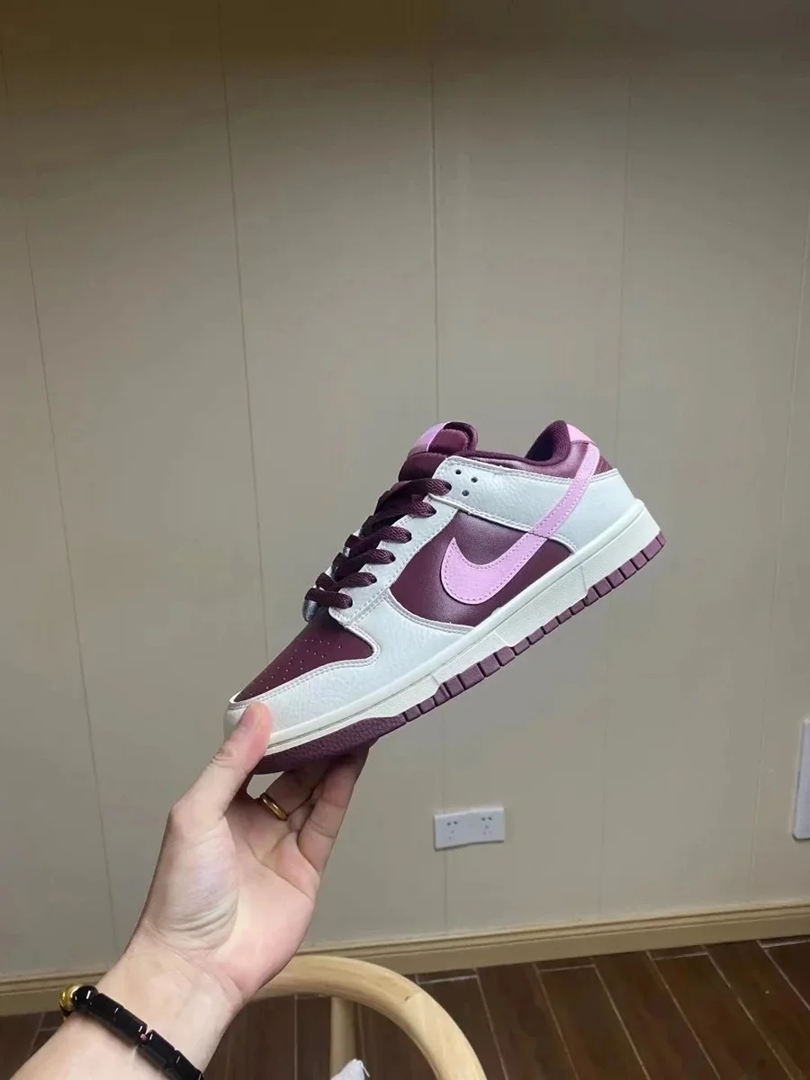 Nike Dunk Low Burgundy/Pink Sneakers