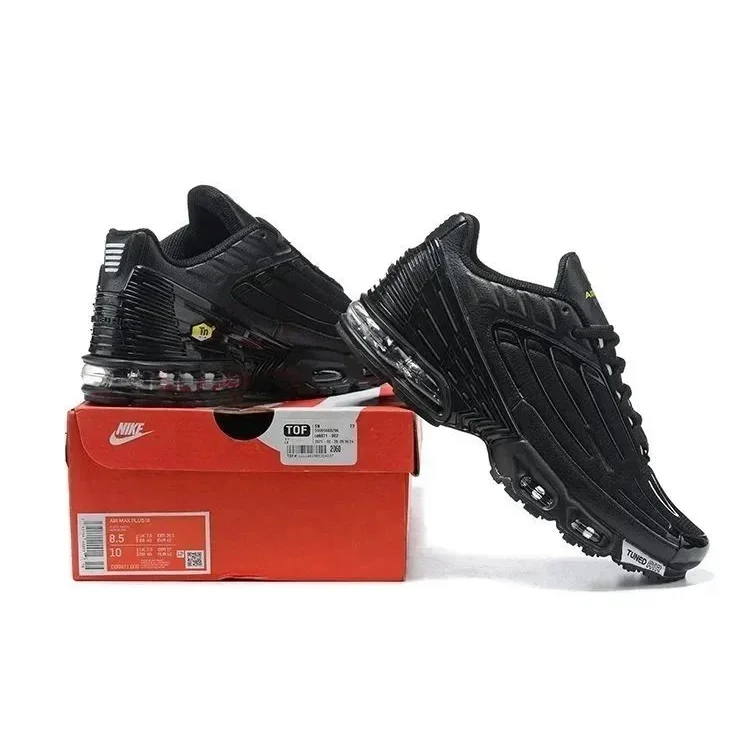 Nike Air Max Plus Tuned Air Triple Black Sneakers