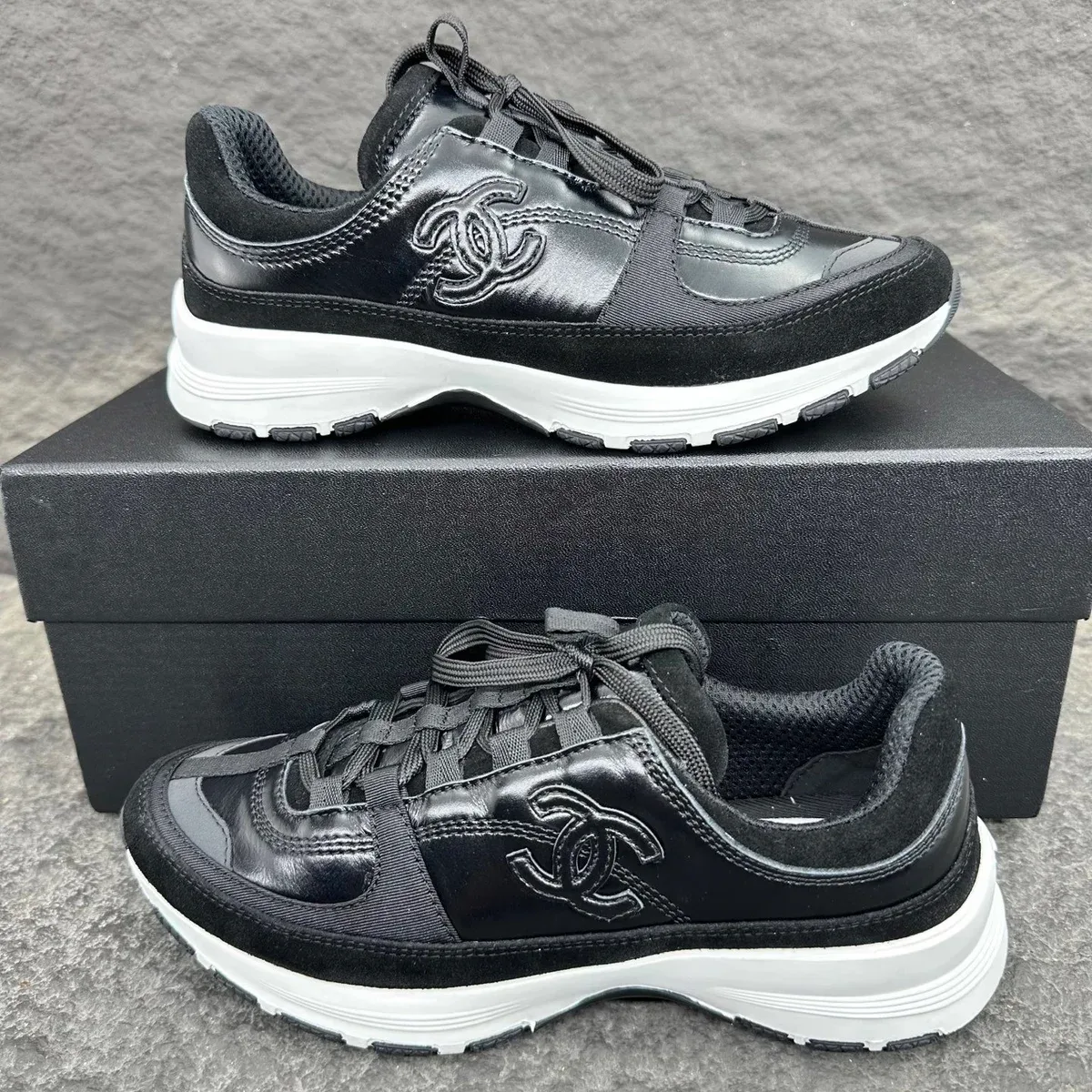 Chanel Runners Black/White Sneakers