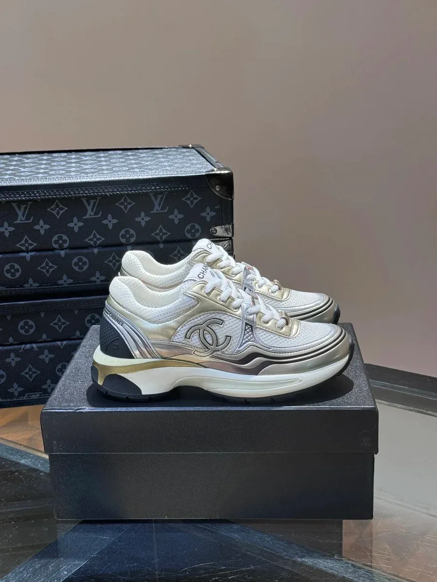 Chanel Runners White/Silver Sneakers