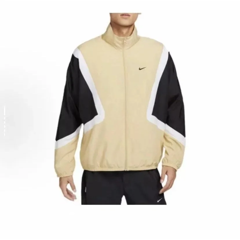 Nike米黄色运动夹克