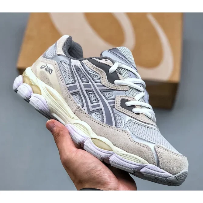 ASICS Gel-Nimbus 10 Sail/White Sneakers