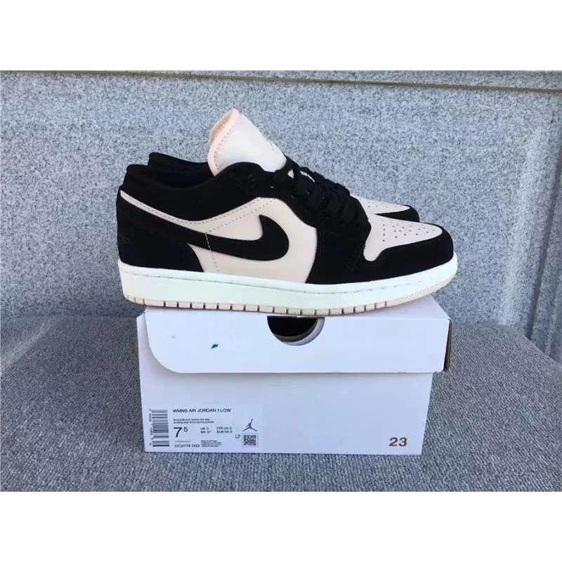 Nike Air Jordan 1 Low Sail/Black Sneakers