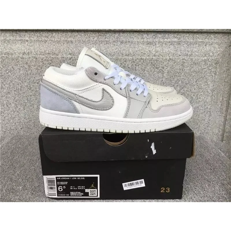 Nike Air Jordan 1 Low SE Sail/Anthracite Sneakers