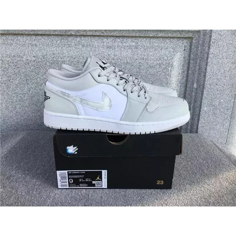 Nike Air Jordan 1 Low Sail/White Sneakers